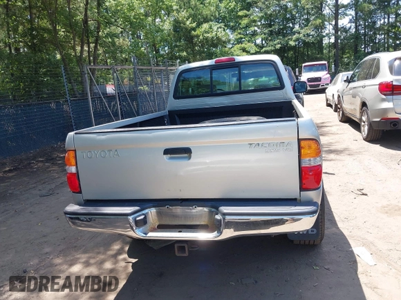 2004 Toyota Tacoma z VIN 5TEWN72N94Z356921, wystawiony jako IAAI lot #42541585 z przebiegiem 215 700 mil mil oraz . Historia ofert i sprzedaży dostępna na DreamBid. Obrazek 16.