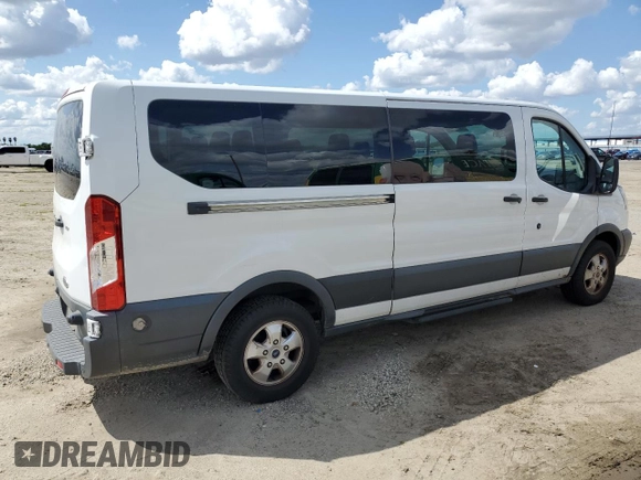 2018 Ford Transit Passenger XL z VIN 1FBZX2YM4JKA58192, wystawiony jako Copart lot #51863155 z przebiegiem 199 358 mil mil oraz Czysty tytuł • Clean title. Historia ofert i sprzedaży dostępna na DreamBid. Obrazek 3.