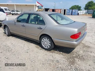 1999 Mercedes-Benz E 320 with VIN WDBJF65H9XA899139, listed as a IAAI auction lot 42154260 with Not Provided miles and . Bid and sale history available at DreamBid. Image 3.