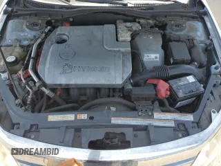 2010 Ford Fusion Hybrid z VIN 3FADP0L34AR137176, wystawiony jako Copart lot #62146865 z przebiegiem 135 293 mil mil oraz Szkoda całkowita • Salvage title. Historia ofert i sprzedaży dostępna na DreamBid. Obrazek 11.