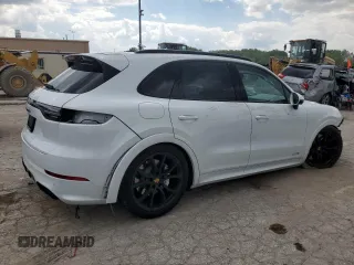 2021 Porsche Cayenne GTS z VIN WP1AG2AY6MDA33873, wystawiony jako Copart lot #59215004 z przebiegiem 18 833 mil mil oraz Szkoda całkowita • Salvage title. Historia ofert i sprzedaży dostępna na DreamBid. Obrazek 3.