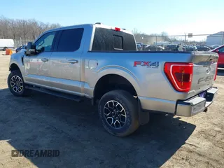 2021 Ford F-150 XL with VIN 1FTFW1E87MFA22562, listed as a IAAI auction lot 41686127 with 43,726 mi miles. Bid and sale history available at carsss.com. Image 3.