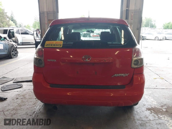 2007 Toyota Matrix STD z VIN 2T1KR32E07C648737, wystawiony jako IAAI lot #42249918 z przebiegiem 123 738 mil mil oraz . Historia ofert i sprzedaży dostępna na DreamBid. Obrazek 16.