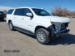2024 Chevrolet Suburban LT with VIN 1GNSKCKD3RR270408, listed as a IAAI auction lot 41977094 with 31,832 mi miles and . Bid and sale history available at DreamBid. Image 1.