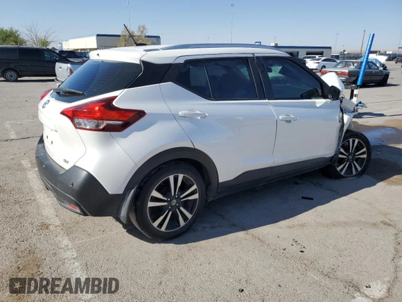 2020 Nissan Kicks SV z VIN 3N1CP5CV5LL545425, wystawiony jako Copart lot #52354285 z przebiegiem 52 245 mil mil oraz Szkoda całkowita • Salvage title. Historia ofert i sprzedaży dostępna na DreamBid. Obrazek 3.