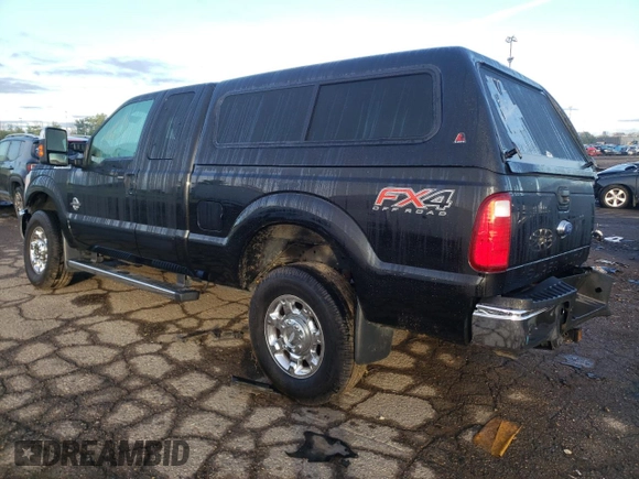 2013 Ford F-250 XL with VIN 1FT7X2BT5DEB44617, listed as a Copart auction lot 72566734 with 117,798 mi miles and Clean Title. Bid and sale history available at DreamBid. Image 2.