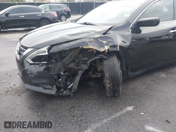 2017 Nissan Altima S z VIN 1N4AL3AP8HC226263, wystawiony jako IAAI lot #41304326 z przebiegiem 150 556 mil mil oraz . Historia ofert i sprzedaży dostępna na DreamBid. Obrazek 6.