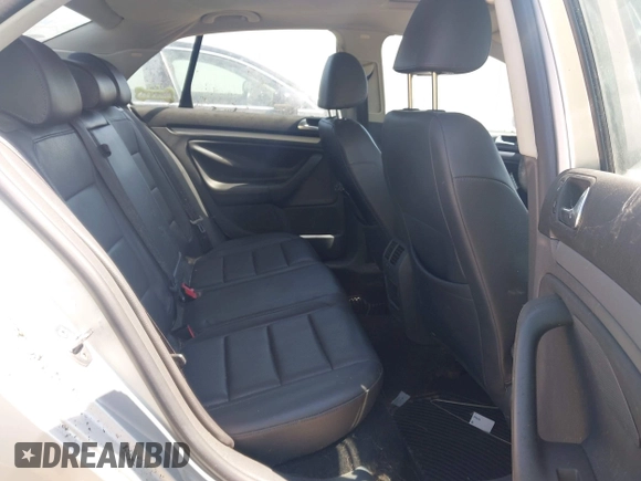 2007 Volkswagen Jetta Wolfsburg Edition with VIN 3VWEF71K87M138516, listed as a IAAI auction lot 42827212 with 155,987 mi miles and . Bid and sale history available at DreamBid. Image 8.