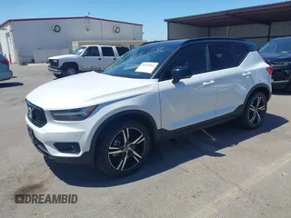2022 Volvo XC40 R-Design with VIN YV4162UM1N2739706, listed as a IAAI auction lot 42193001 with 15,579 mi miles and . Bid and sale history available at DreamBid. Image 18.