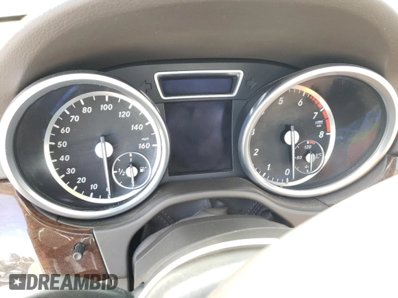 2013 Mercedes-Benz M 350 z VIN 4JGDA5HB3DA120288, wystawiony jako Copart lot #62765795 z przebiegiem Nie podano mil oraz Czysty tytuł • Clean title. Historia ofert i sprzedaży dostępna na DreamBid. Obrazek 9.