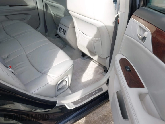 2010 Toyota Avalon XL with VIN 4T1BK3DB1AU356186, listed as a IAAI auction lot 41704838 with 150,462 mi miles and . Bid and sale history available at carsss.com. Image 8.