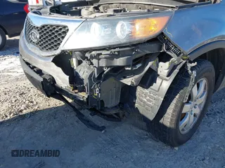 2012 Kia Sorento LX with VIN 5XYKTCA65CG240826, listed as a IAAI auction lot 41258709 with 1 mi miles. Bid and sale history available at carsss.com. Image 6.