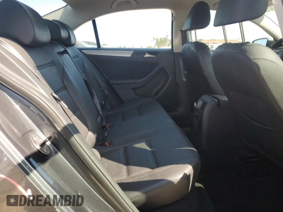 2013 Volkswagen Jetta SE с VIN 3VWDP7AJ0DM427725, выставлен на аукционе Copart как лот 60351305 с пробегом 114 259 миль миль и Списание • Salvage title. История ставок и продаж доступна на DreamBid. Изображение 10.