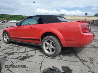 2007 Ford Mustang Deluxe with VIN 1ZVFT84N675331505, listed as a Copart auction lot 63427135 with 188,628 mi miles and Salvage title. Bid and sale history available at DreamBid. Image 2.