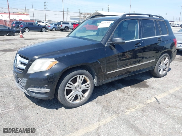 2013 Mercedes-Benz GLK-Class GLK 350 with VIN WDCGG5HB7DG026938, listed as a IAAI auction lot 42096460 with 271,577 mi miles. Bid and sale history available at carsss.com. Image 2.