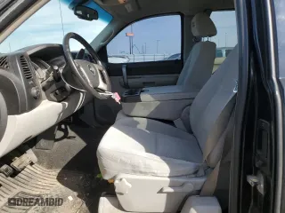 2007 Chevrolet Silverado 1500 LT w/1LT with VIN 1GCEK19J57Z516670, listed as a Copart auction lot 48702965 with 200,278 mi miles and Salvage Title. Bid and sale history available at carsss.com. Image 7.