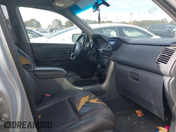 2003 Honda Pilot EX with VIN 2HKYF18593H504030, listed as a IAAI auction lot 35742950 with Not Provided miles and . Bid and sale history available at DreamBid. Image 5.