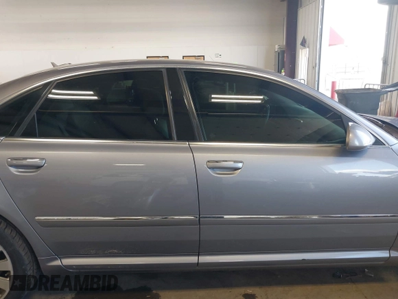 2005 Audi A8 4.2L z VIN WAULL44E05N012092, wystawiony jako IAAI lot #42158516 z przebiegiem 195 682 mil mil oraz . Historia ofert i sprzedaży dostępna na DreamBid. Obrazek 13.
