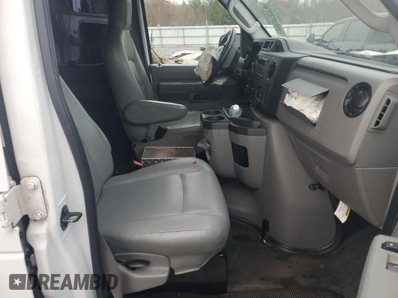 2014 Ford Econoline Cargo Commercial with VIN 1FTNE1EL0EDA86524, listed as a Copart auction lot 84254944 with 82,593 mi miles and Salvage Title. Bid and sale history available at carsss.com. Image 5.