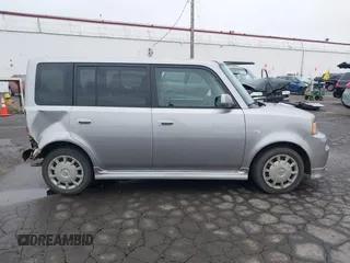 2006 Scion xB z VIN JTLKT324364065061, wystawiony jako IAAI lot #41558299 z przebiegiem 186 106 mil mil oraz . Historia ofert i sprzedaży dostępna na DreamBid. Obrazek 13.