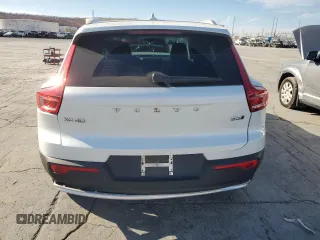 2023 Volvo XC40 Plus Bright Theme with VIN YV4L12UE0P2042286, listed as a Copart auction lot 83901364 with 42,235 mi miles and Clean Title. Bid and sale history available at carsss.com. Image 6.