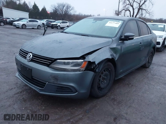 2013 Volkswagen Jetta SE with VIN 3VWDP7AJ8DM405519, listed as a IAAI auction lot 41177485 with 199,574 mi miles and . Bid and sale history available at DreamBid. Image 17.