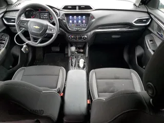 2022 Chevrolet TrailBlazer LT with VIN KL79MPSL1NB078033, listed as a Copart auction lot 79958253 with 43,023 mi miles and Salvage Title. Bid and sale history available at DreamBid. Image 8.