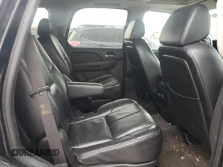2007 GMC Yukon SLE z VIN 1GKFK13007J123313, wystawiony jako Copart lot #53509995 z przebiegiem Nie podano mil oraz Szkoda całkowita • Salvage title. Historia ofert i sprzedaży dostępna na DreamBid. Obrazek 10.
