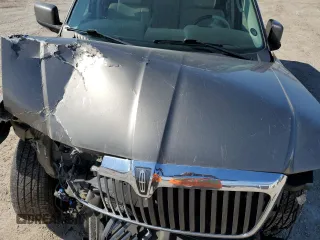 2003 Lincoln Navigator Luxury z VIN 5LMFU28RX3LJ26844, wystawiony jako Copart lot #56039125 z przebiegiem 134 224 mil mil oraz Nie do naprawy • Non repairable. Historia ofert i sprzedaży dostępna na DreamBid. Obrazek 12.