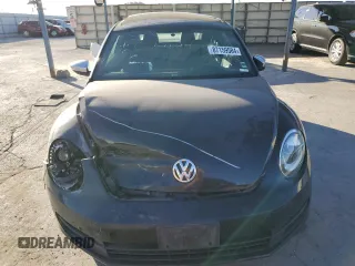 2013 Volkswagen Beetle 2.5L w/Sun с VIN 3VWJP7AT1DM680038, выставлен на аукционе Copart как лот 87159584 с пробегом 131 261 миль миль и Списание • Salvage title. История ставок и продаж доступна на DreamBid. Изображение 5.