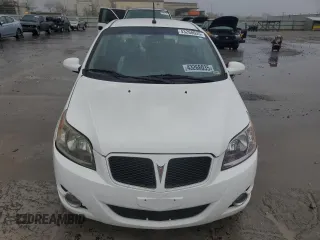 2009 Pontiac G3 z VIN KL2TD66E59B666511, wystawiony jako Copart lot #43268035 z przebiegiem 138 439 mil mil oraz Czysty tytuł • Clean title. Historia ofert i sprzedaży dostępna na DreamBid. Obrazek 5.