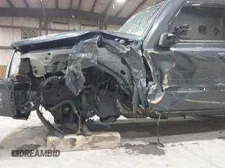 2008 Jeep Commander Limited с VIN 1J8HG58238C111369, выставлен на аукционе IAAI как лот 41843591 с пробегом 82 276 миль миль и . История ставок и продаж доступна на DreamBid. Изображение 6.
