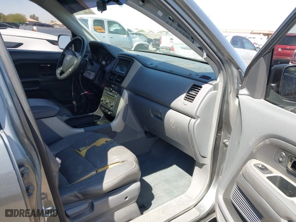 2008 Honda Pilot EX-L with VIN 5FNYF18778B033826, listed as a IAAI auction lot 41836242 with 230,195 mi miles. Bid and sale history available at carsss.com. Image 5.