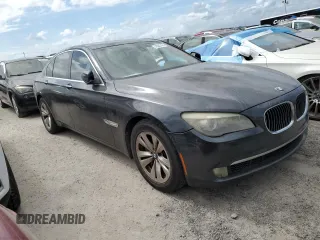 2011 BMW 7 Series 740i z VIN WBAKA4C51BC612517, wystawiony jako Copart lot #76987474 z przebiegiem Nie podano mil oraz Szkoda całkowita • Salvage title. Historia ofert i sprzedaży dostępna na DreamBid. Obrazek 4.