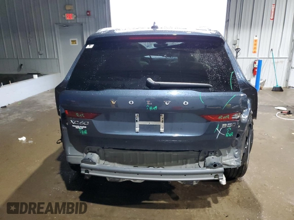 2023 Volvo XC60 Plus Bright Theme with VIN YV4L12RN2P1289100, listed as a Copart auction lot 86898924 with 25,282 mi miles and Salvage Title. Bid and sale history available at carsss.com. Image 6.