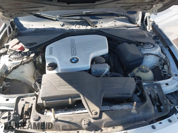 2014 BMW 3 Series 328i xDrive with VIN WBA3B3C56EJ981496, listed as a IAAI auction lot 41822862 with 137,700 mi miles. Bid and sale history available at carsss.com. Image 10.
