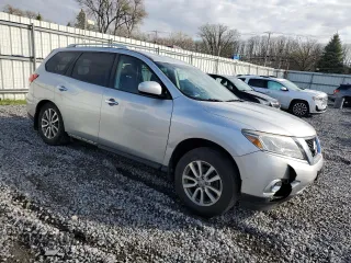 2015 Nissan Pathfinder Platinum with VIN 5N1AR2MM8FC610332, listed as a Copart auction lot 54041015 with 128,817 mi miles and Salvage Title. Bid and sale history available at carsss.com. Image 4.
