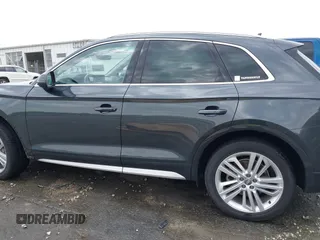 2019 Audi Q5 Premium Plus with VIN WA1BNAFY4K2038765, listed as a IAAI auction lot 42042264 with 58,557 mi miles. Bid and sale history available at carsss.com. Image 14.