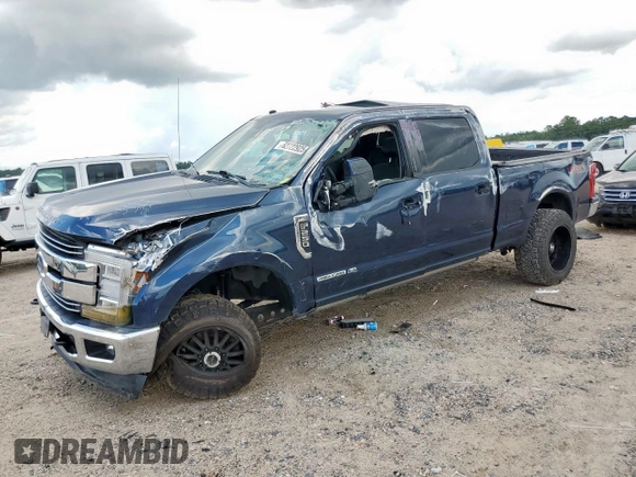 2018 Ford F-250 XL with VIN 1FT7W2BT8JEC38747, listed as a Copart auction lot 62722925 with 155,078 mi miles and Clean title. Bid and sale history available at DreamBid. Image 1.