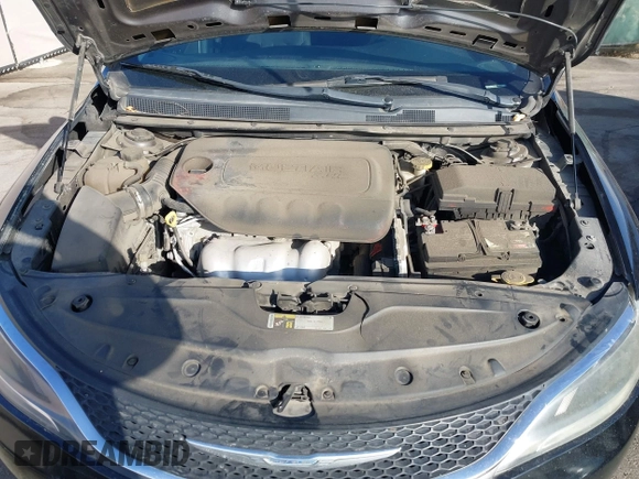 2015 Chrysler 200 Limited с VIN 1C3CCCAB3FN529027, выставлен на аукционе IAAI как лот 41433448 с пробегом 103 589 миль миль и . История ставок и продаж доступна на DreamBid. Изображение 10.