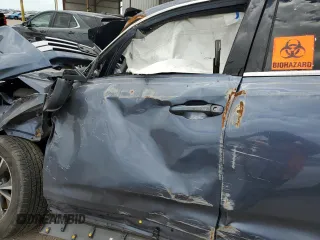 2018 Toyota Highlander LE with VIN 5TDZZRFH6JS269715, listed as a Copart auction lot 51054665 with Not provided miles and Non repairable. Bid and sale history available at DreamBid. Image 7.