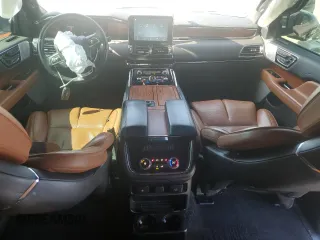 2019 Lincoln Navigator Reserve with VIN 5LMJJ2LT1KEL19974, listed as a Copart auction lot 62643925 with 64,030 mi miles and Salvage title. Bid and sale history available at DreamBid. Image 8.