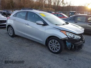 2017 Hyundai Elantra z VIN KMHD35LH9HU375599, wystawiony jako IAAI lot #41137015 z przebiegiem 138 027 mil mil oraz . Historia ofert i sprzedaży dostępna na DreamBid. Obrazek 1.