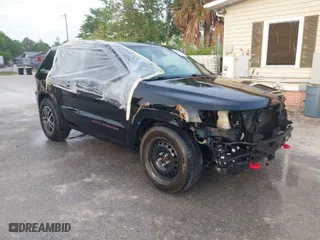 2018 Jeep Grand Cherokee Trailhawk with VIN 1C4RJFLT2JC200956, listed as a IAAI auction lot 41654062 with 87,315 mi miles. Bid and sale history available at carsss.com. Image 1.