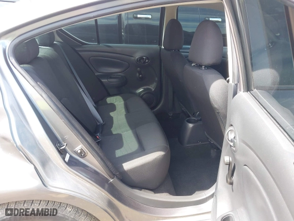 2019 Nissan Versa Sedan SV with VIN 3N1CN7APXKL827919, listed as a IAAI auction lot 41863085 with 100,997 mi miles. Bid and sale history available at carsss.com. Image 8.