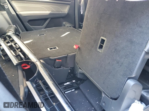 2021 Volkswagen Atlas SE z VIN 1V2LP2CA0MC586839, wystawiony jako Copart lot #88215305 z przebiegiem Nie podano mil oraz Szkody całkowita. Historia ofert i sprzedaży dostępna na DreamBid. Obrazek 10.