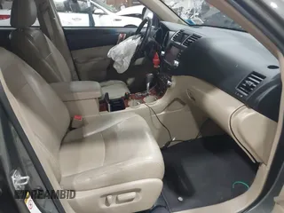 2012 Toyota Highlander Limited with VIN 5TDDK3EH6CS104814, listed as a IAAI auction lot 41958855 with 232,000 mi miles. Bid and sale history available at carsss.com. Image 5.