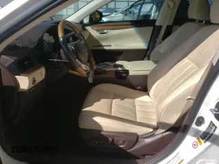 2018 Lexus ES with VIN JTHBW1GG6J2184400, listed as a Copart auction lot 48791755 with 6,724 mi miles and Salvage Title. Bid and sale history available at carsss.com. Image 7.