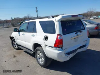 2007 Toyota 4Runner SR5 with VIN JTEBU14R070119880, listed as a IAAI auction lot 41760576 with 291,698 mi miles. Bid and sale history available at carsss.com. Image 3.