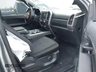 2020 Ford Expedition Max XLT z VIN 1FMJK1JT7LEA46344, wystawiony jako IAAI lot #41510918 z przebiegiem 81 991 mil mil oraz . Historia ofert i sprzedaży dostępna na DreamBid. Obrazek 5.